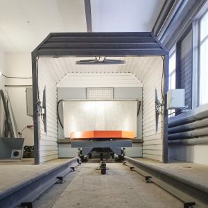Окрасочно-сушильная камера электрических машин